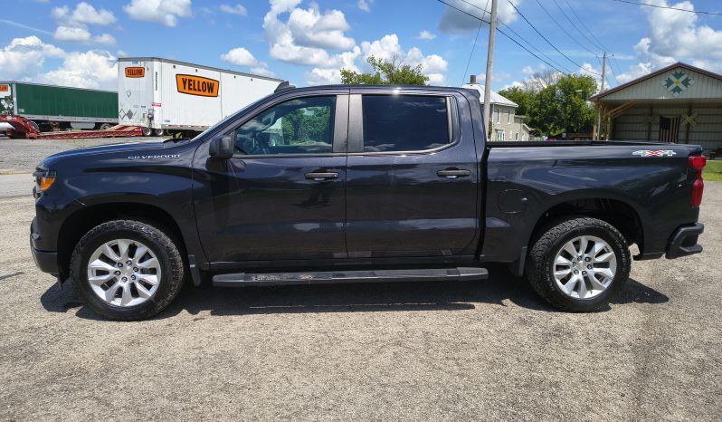 2022 Chevrolet Silverado 1500 Custom full