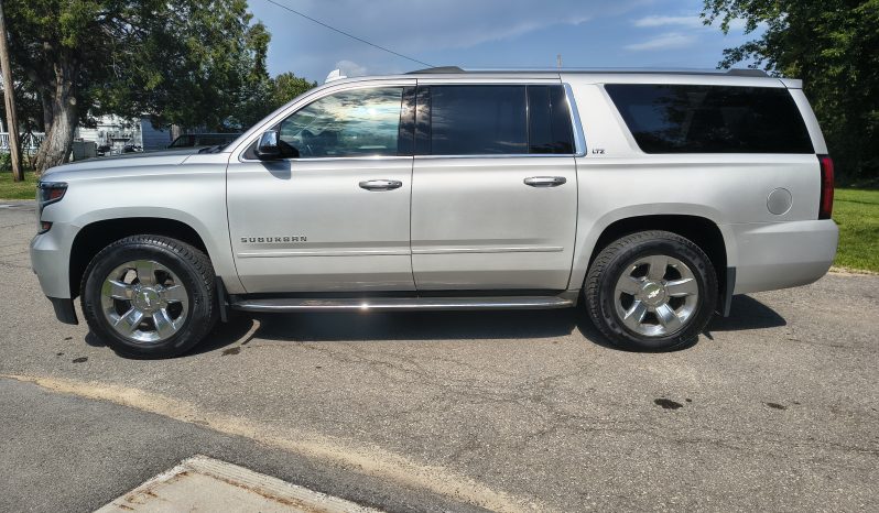 2016 Chevrolet Suburban LTZ full