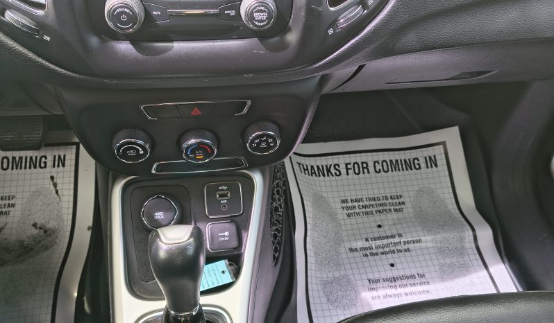 2018 Jeep Compass Latitude full