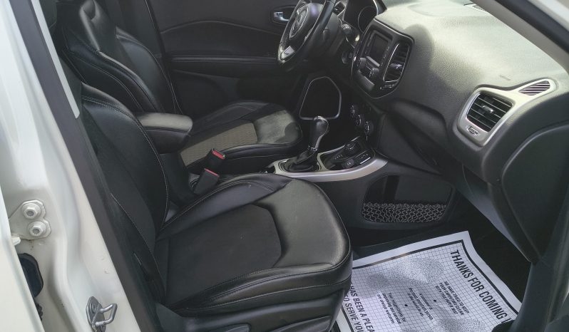 2018 Jeep Compass Latitude full
