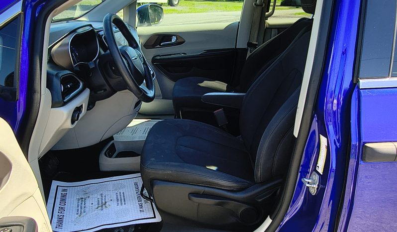 2019 Chrysler Pacifica full