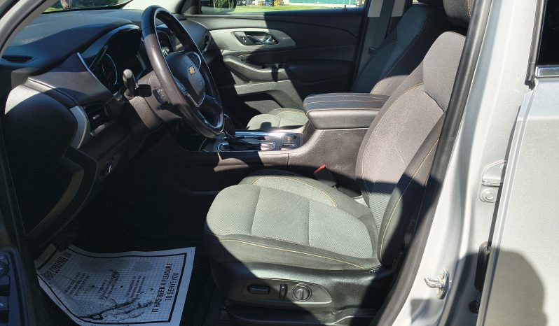2020 Chevrolet Traverse LT full