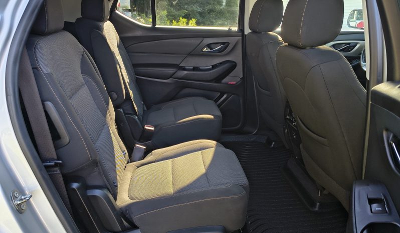 2020 Chevrolet Traverse LT full