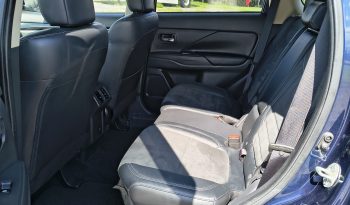 2020 Mitsubishi Outlander SE full