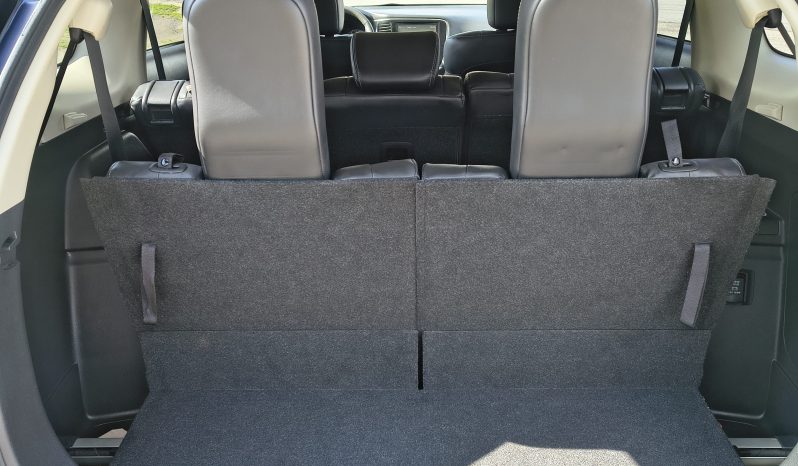 2020 Mitsubishi Outlander SE full
