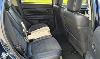 2020 Mitsubishi Outlander SE full