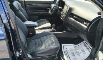 2020 Mitsubishi Outlander SE full