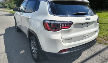 2020 Jeep Compass Latitude full