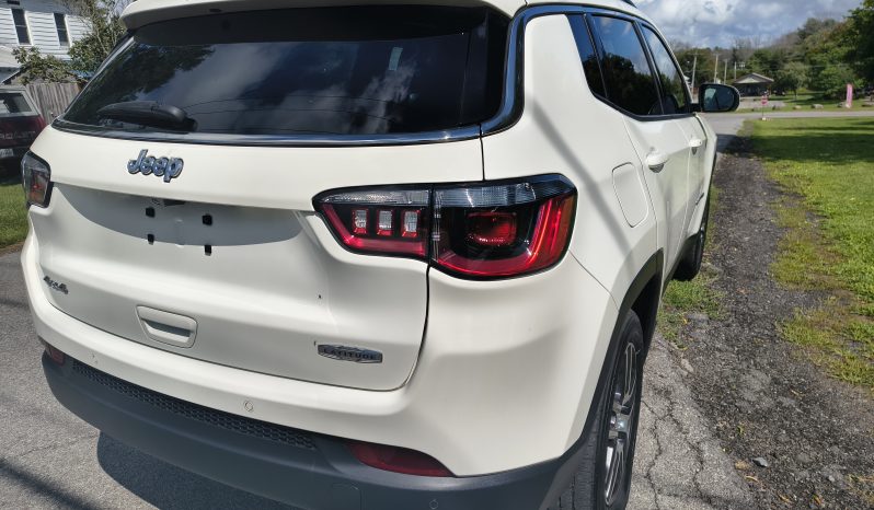 2020 Jeep Compass Latitude full