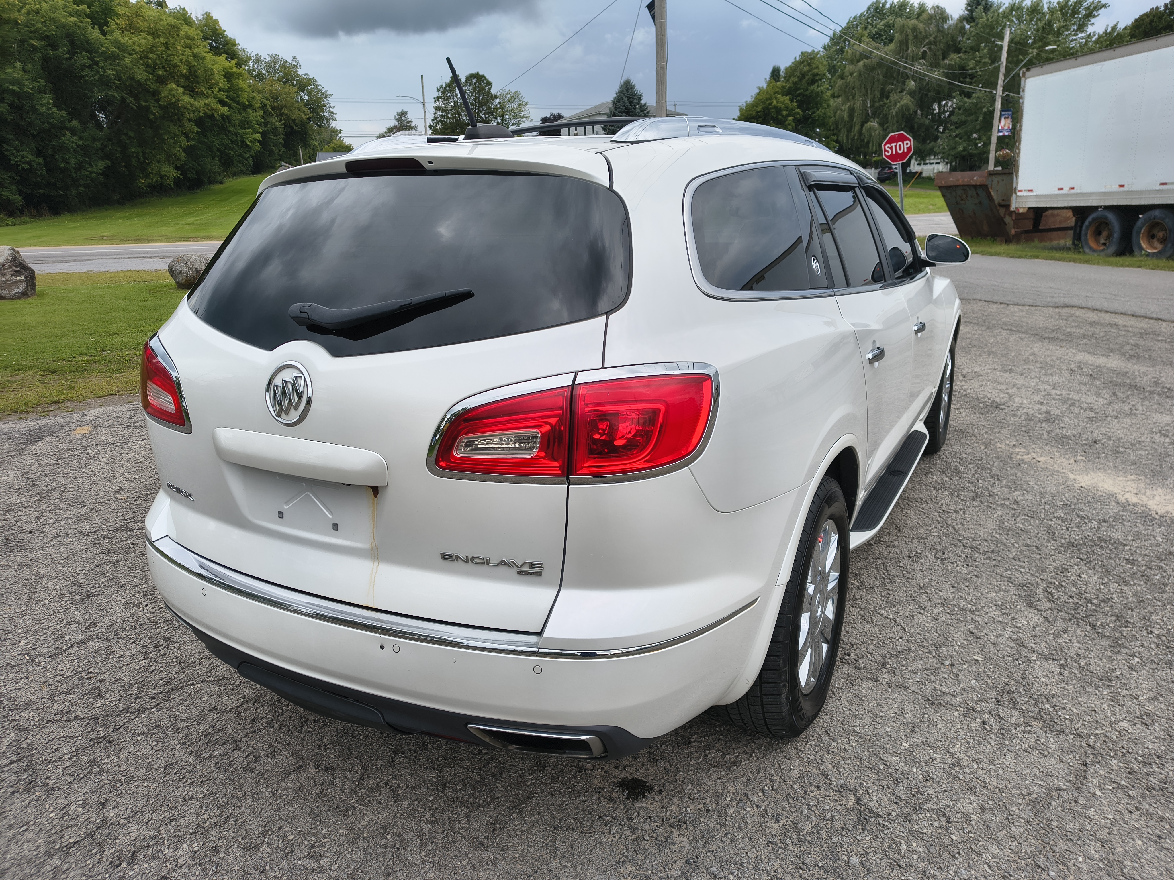 2017 Buick Enclave Leather - Photo 12