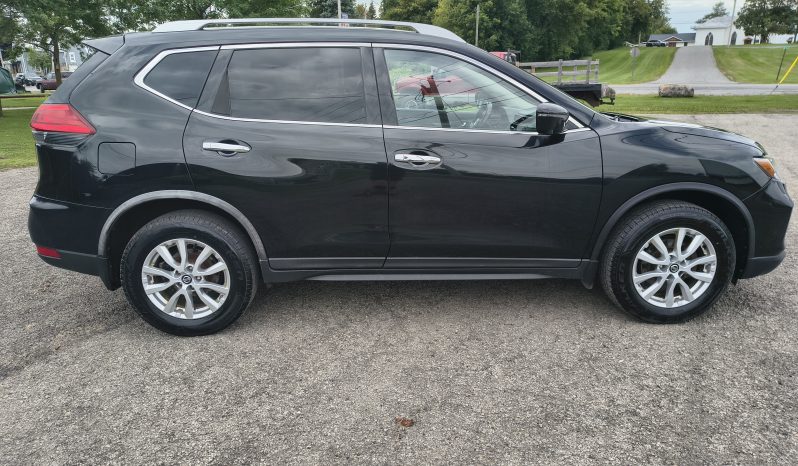 2017 Nissan Rogue SV full