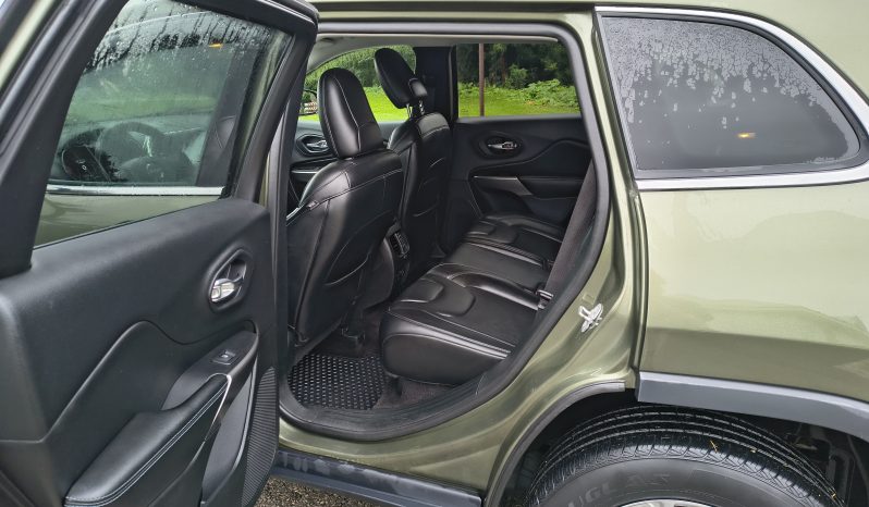 2019 Jeep Cherokee Latitude full