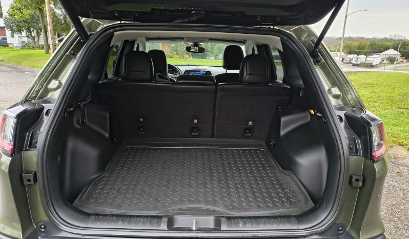 2019 Jeep Cherokee Latitude full