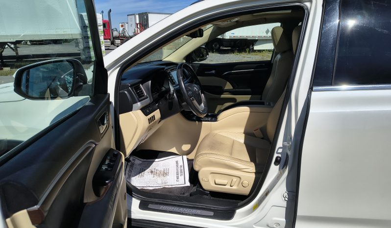 2015 Toyota Highlander full
