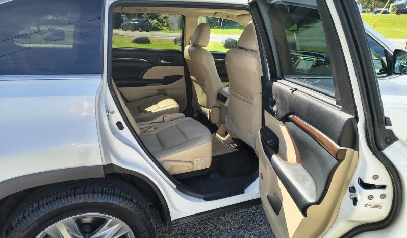 2015 Toyota Highlander full
