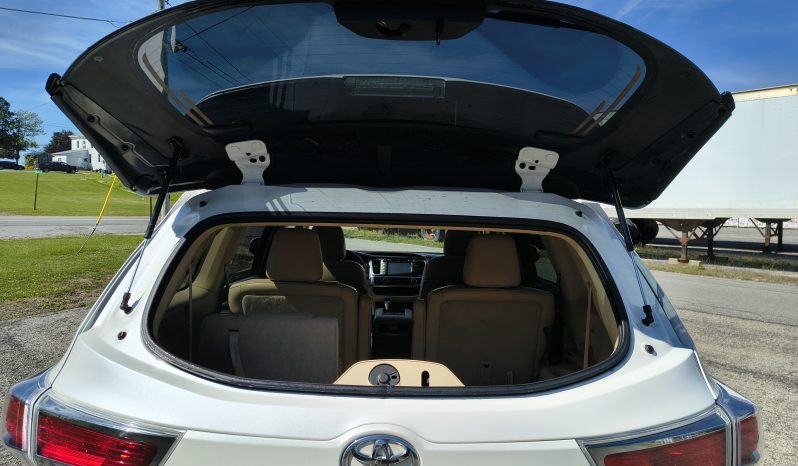 2015 Toyota Highlander full