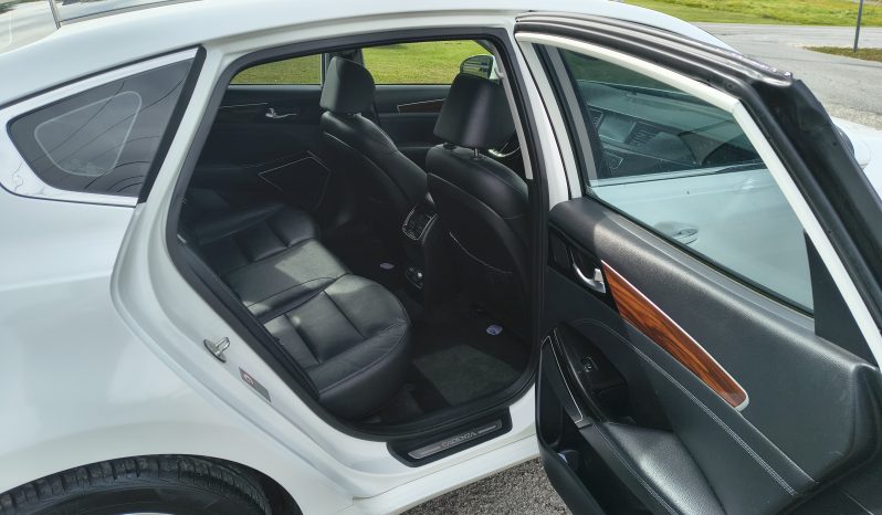 2018 Kia Cadenza full