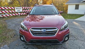 2018 Subaru Outback full