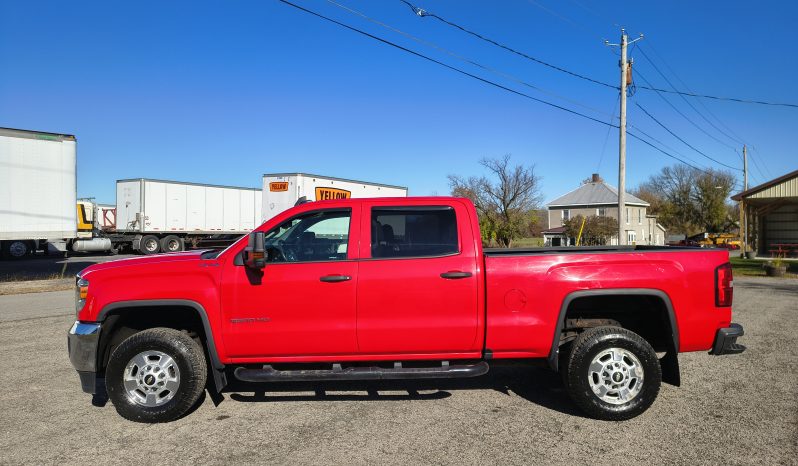 GMC Sierra 2500 Fleet Plow Truck full