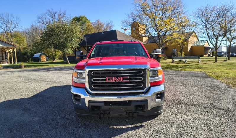 GMC Sierra 2500 Fleet Plow Truck full