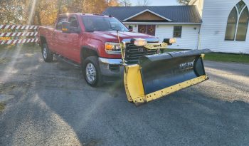 GMC Sierra 2500 Fleet Plow Truck full